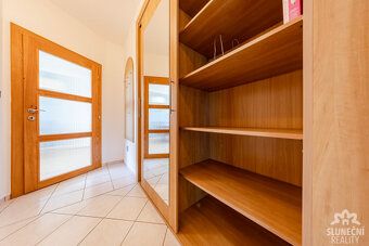 Nabízíme pronájem bytu o dispozici 3+kk s výměrou 83 m² v Po