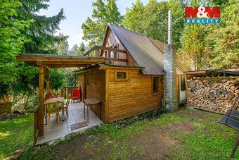 Nabízíme k prodeji útulnou dřevěnou chatu u rybníků Horní a 