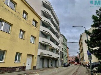 Nabízíme k prodeji útulný byt o dispozici 2+kk v atraktivní 