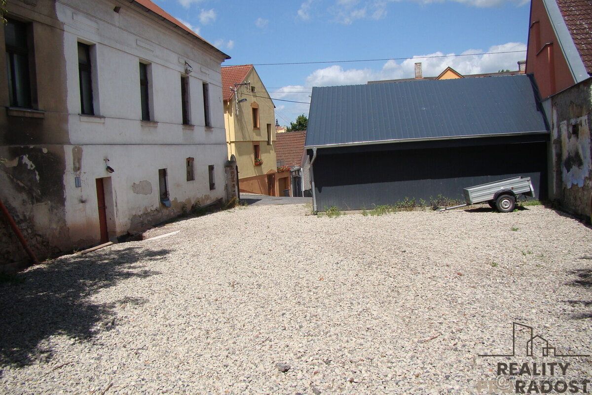 Pronájem nebytových prostor k využití dílny nebo skladu o ve