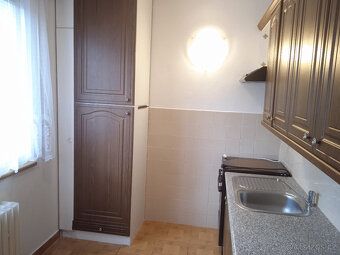 Poskytneme slušným lidem dlouhodobý pronájem částečně zaříze