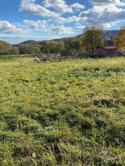 Nabízíme k prodeji pozemek o rozloze 1840 m² v obci Město Al