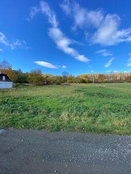 Nabízíme k prodeji pozemek o rozloze 1840 m² v obci Město Al