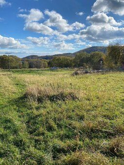 Nabízíme k prodeji pozemek o rozloze 1840 m² v obci Město Al