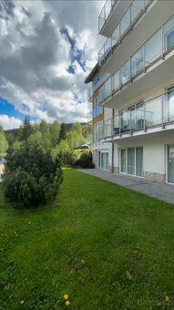 Ev.č. 00879 Nabízíme apartmán v přízemí budovy Tignes v reso