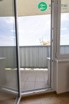 Prodej nádherného atypického bytu 2+1+3xlodžie+šatna+sklep, 