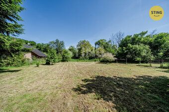 Stavební pozemek 1 027 m² v Chotěbuzi – Podoboře | Klid, sou