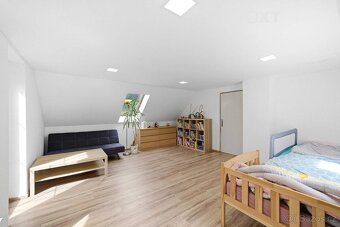 Dům, který má vlastní kus údolí. 5+kk, 152 m², sklep 16 m², 