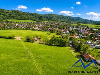 Ve výhradním zastoupení majitele Vám nabízím stavební pozeme