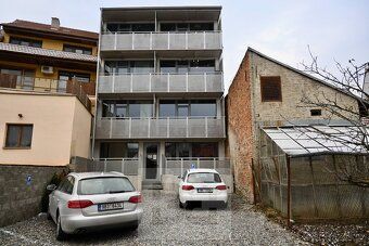 Ev.č. N09160 K dispozici od 1.8. případně po dohodě. Exkluzi