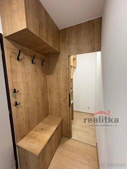 Nabízíme k dlouhodobému pronájmu elegantní a nadstandardně z