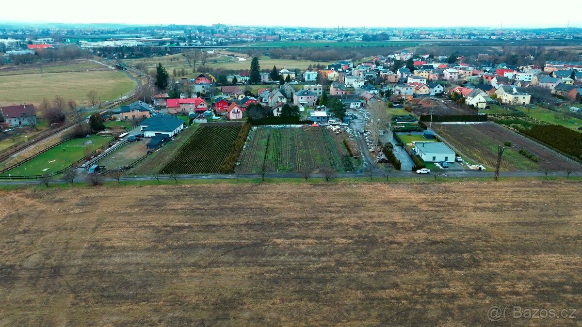 Nabízíme k prodeji stavební pozemek určený pro výstavbu RD v