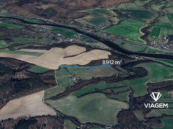 Prodám zahradu ve svahu o velikosti 395m². Zahrada je situov
