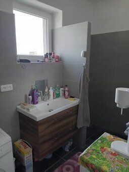 Nabízím k pronájmu byt 1+1 o výměře 38 m², který se nachází 