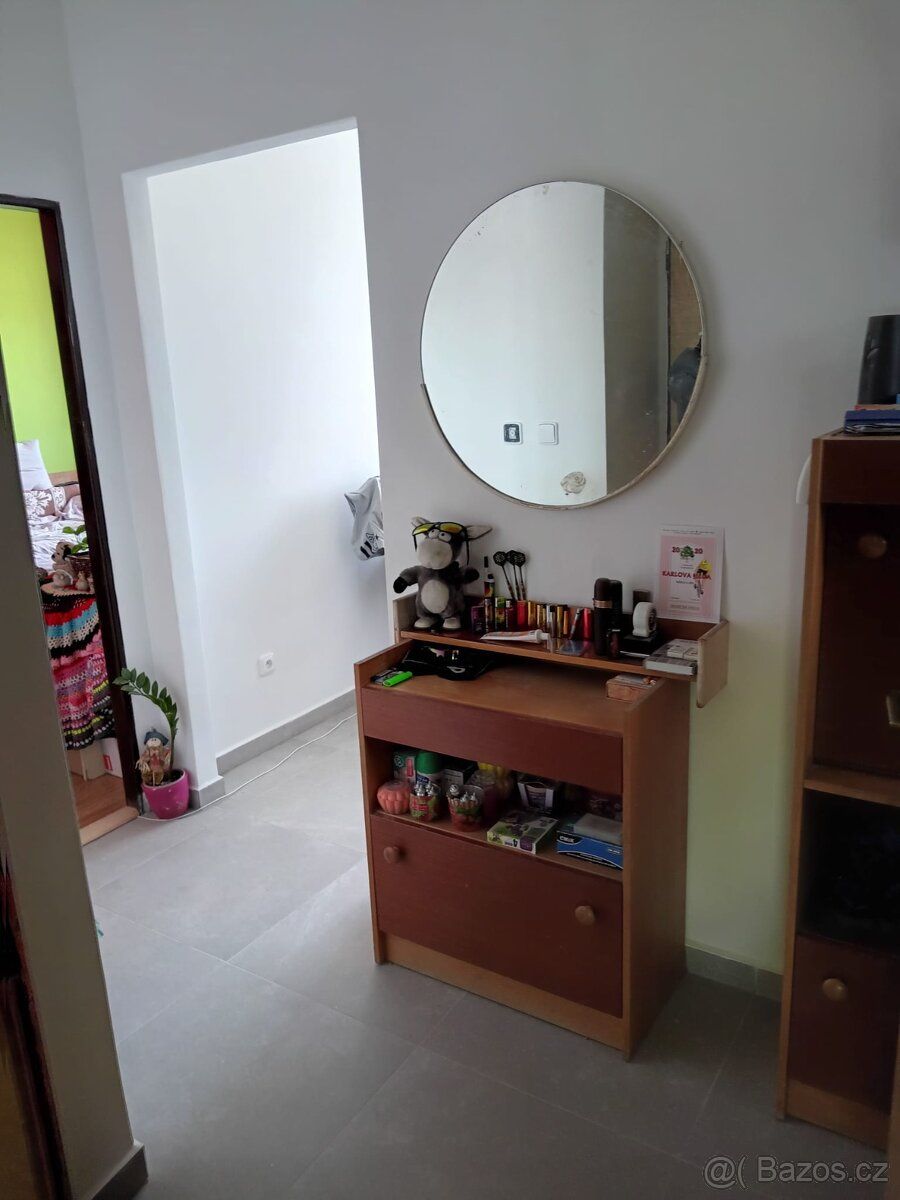 Nabízím k pronájmu byt 1+1 o výměře 38 m², který se nachází 