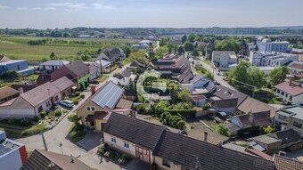 Ve výhradním zastoupení majitele nabízíme k prodeji přízemní