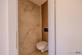 Moderní novostavba 4+kk s krbem a obří zahradou, Havířov (Pr