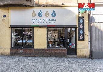 Pronájem vybavené pizzerie o užitné ploše 86 m². Celý prosto