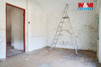 Nabízím Vám ke koupi pozemek o výměře 1194m². Na pozemku se 