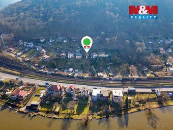 Nabízím Vám ke koupi pozemek o výměře 1194m². Na pozemku se 