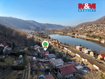 Nabízím Vám ke koupi pozemek o výměře 1194m². Na pozemku se 