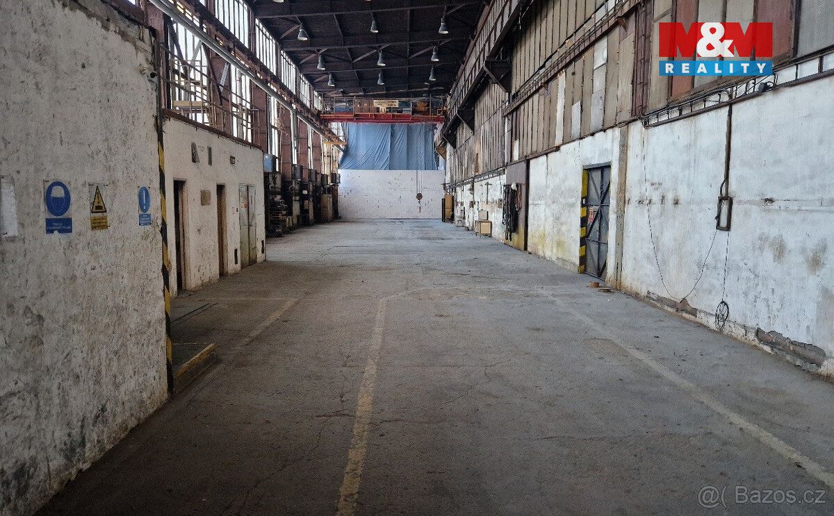 Nabízíme k pronájmu halu o rozloze 730 m² v strategickém a d