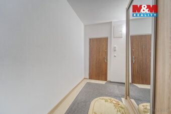 Nabízíme k prodeji prostorný byt 4+1 po rekonstrukci, situov
