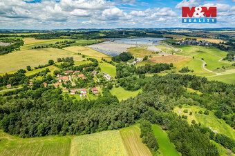 Nabízíme k prodeji stavební pozemek o ideálních 1000 m² v ma