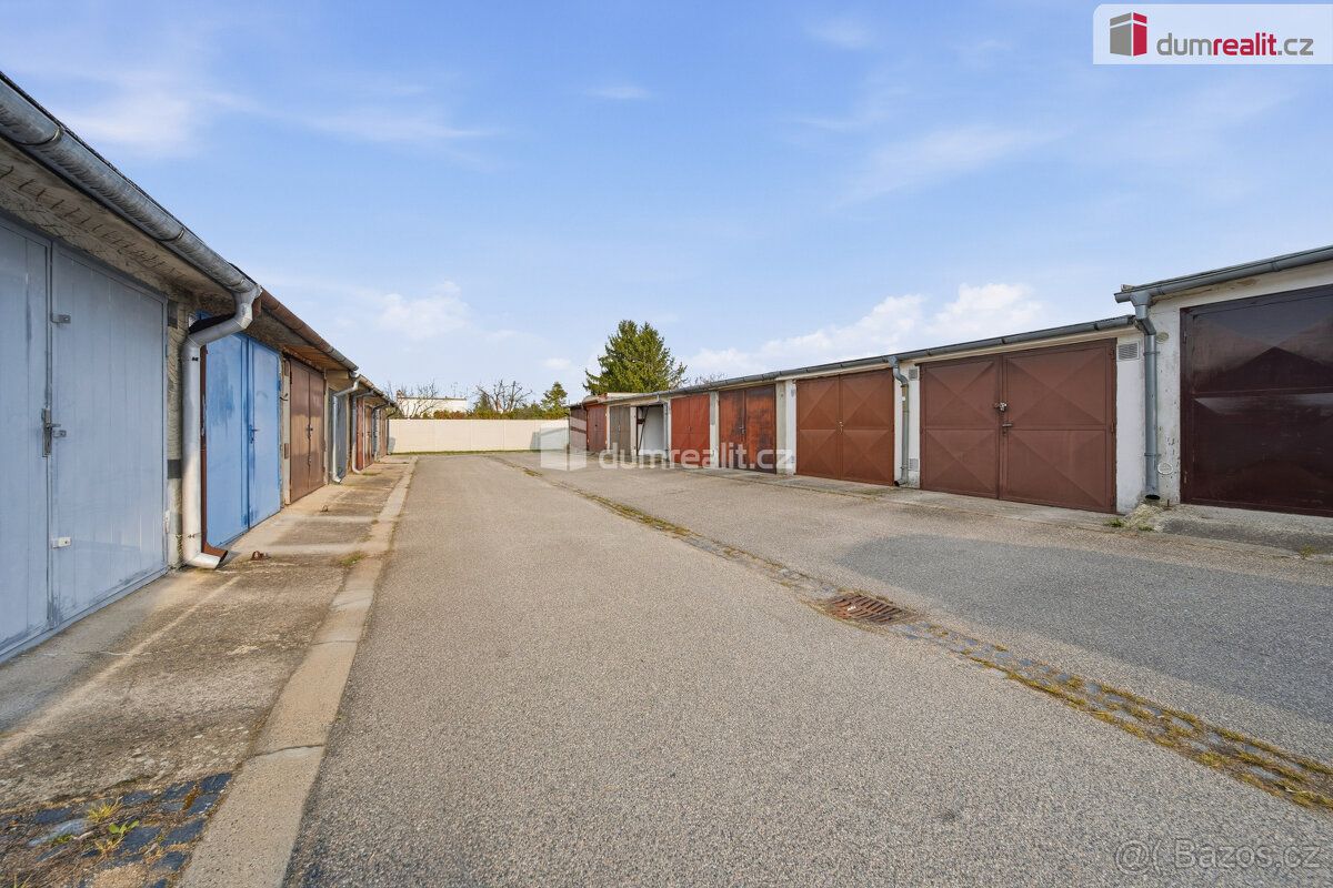 (včetně provize RK, právního a poradenského servisu), Dumrea