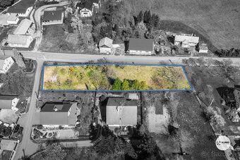 Nabízíme zasíťovaný, stavební pozemek o výměře 1.930 m2 v ob
