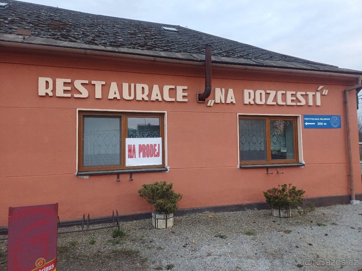 Prodám zavedenou restauraci v obci Dolní Libina.Lukrativni m