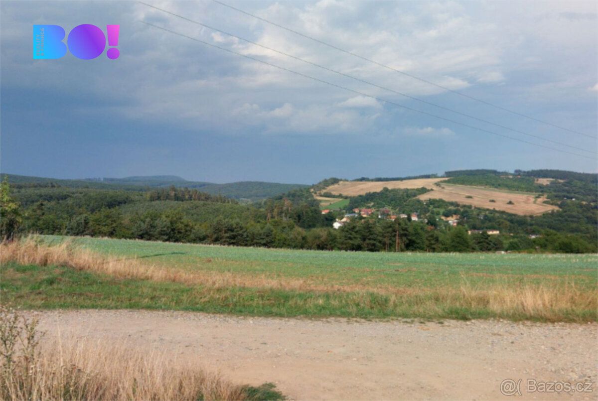 Nabízíme k prodeji 2 pozemky vedené jako orná půda o celkové