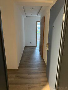 Nabízím k PRODEJI velmi luxusní, úplně nový moderní byt věž 