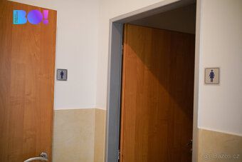 Nabízíme k pronájmu dvoupodlažní kancelářské prostory 6.06 a