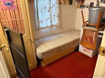 Rozměr 11,9x3,8
Luxusní celoroční velký dům. Vyvýšený strop,
