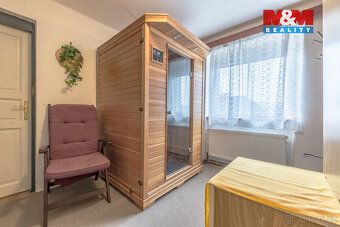 Exkluzivně nabízíme k prodeji rodinný dům o dispozici 5+1 a 