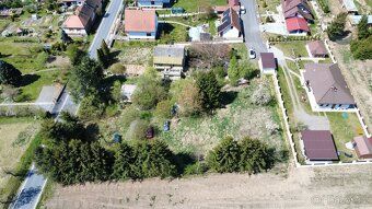 K prodeji nabízím stavební pozemek o výměře 640 m² v obci Ži