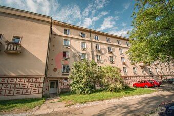 Nabízíme k prodeji byt 2+1 o celkové ploše 65 m² ve 2. nadze