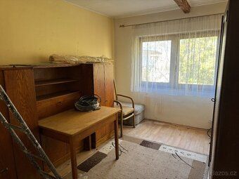 LOKALITA NENÍ ELEKTRIFIKOVÁNA A CHATA TAK NELZE PŘIPOJIT K D