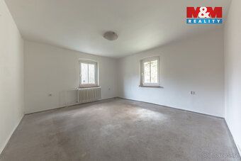 Exkluzivně nabízíme k prodeji rodinný dům s garáží o dispozi