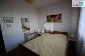 +popl. 3000, , Reality 11 Vám zprostředkují Nabízíme k dlouh