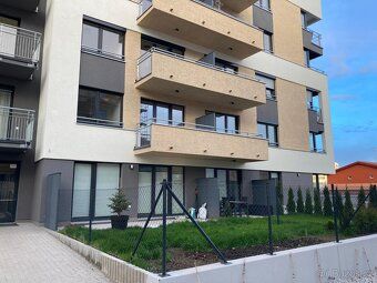Nabízíme k pronájmu moderní byt 1+kk o velikosti 34 m² s vla