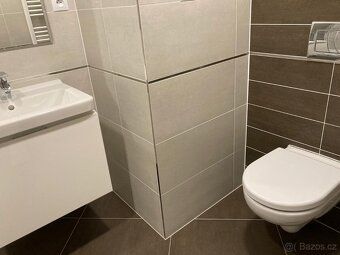 Nabízíme k pronájmu moderní byt 1+kk o velikosti 34 m² s vla
