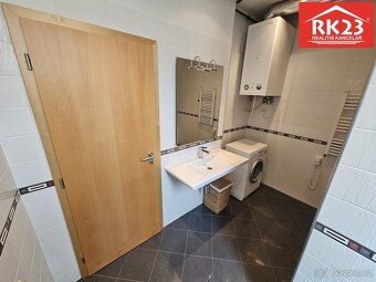 Ev.č. 02131 Prodej bytu 2+kk o velikosti 85 m2 a zděním skle