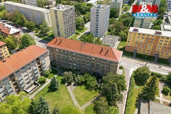 Nabízíme k prodeji velmi udržovaný byt 2+1 o čisté podlahové