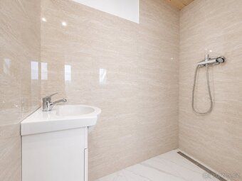 Ev.č. 01295 Pronájem podkrovního bytu 2+kk, 52 m², Nový Bor 