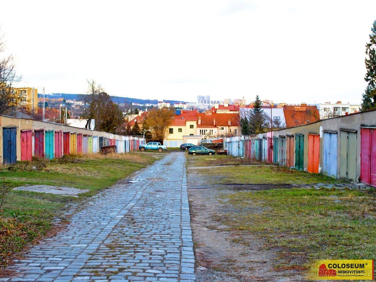 Ev.č. 5317B067-3 Nabízíme Vám k dlouhodobému pronájmu garáž 