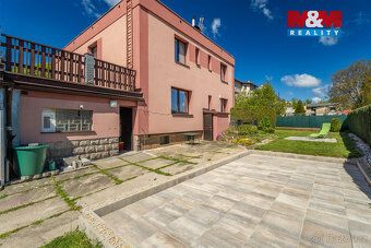Vrkoslavice nabízí klidné bydlení se zelení, školou pár minu