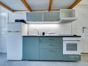Pronájem zrekonstruovaného slunného bytu 2+kk (35,93 m²) se 