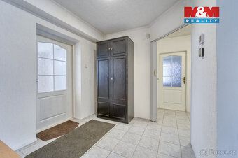 Hledáte klidné bydlení s dostatkem prostoru a nízkými provoz